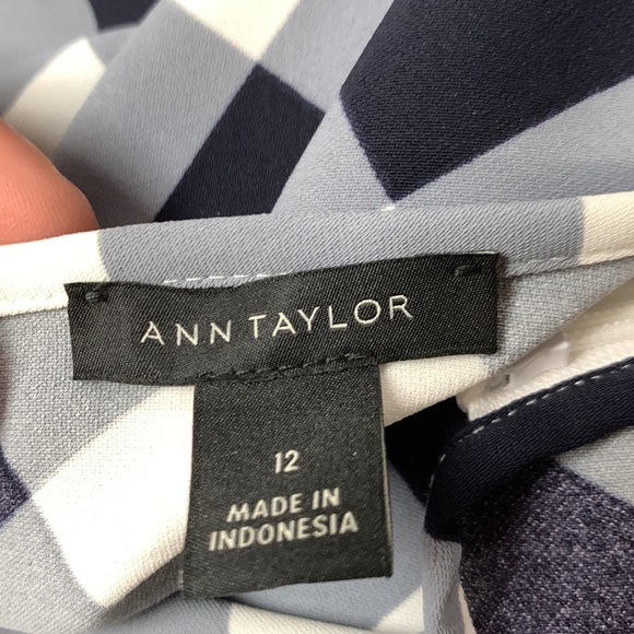 Ann Taylor size 12  Plaid checked dress - Picture 4 of 4
